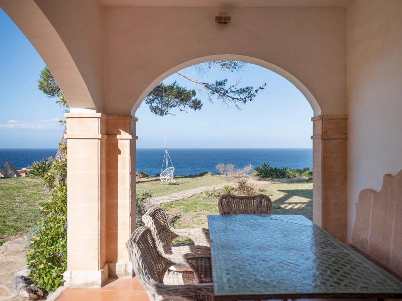 Luxury Seafront Villa for Sale in Banyalbufar – Mallorca , Bañalbufar 