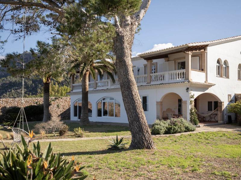 Luxury Seafront Villa for Sale in Banyalbufar – Mallorca , Bañalbufar 
