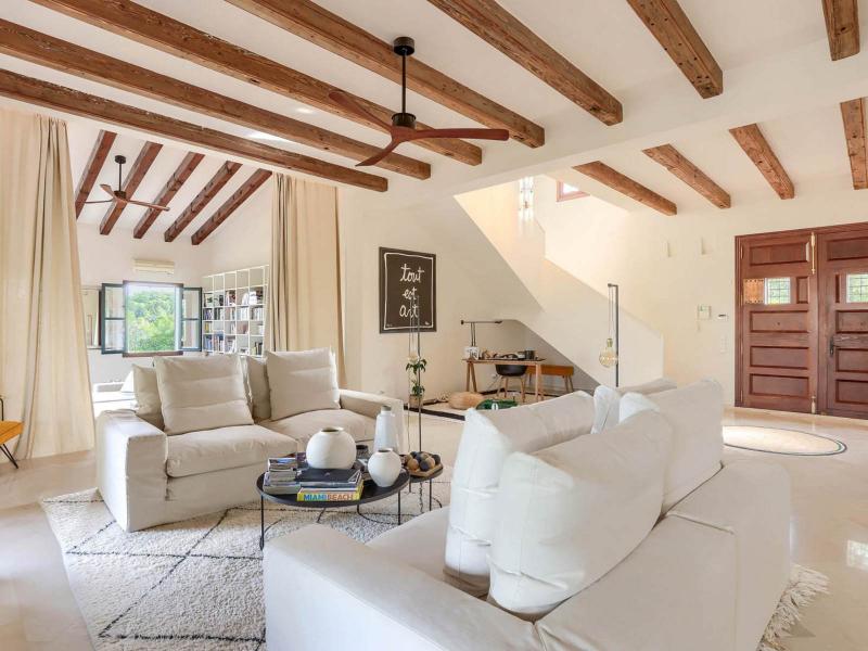 Private Villa with Guest Houses , 