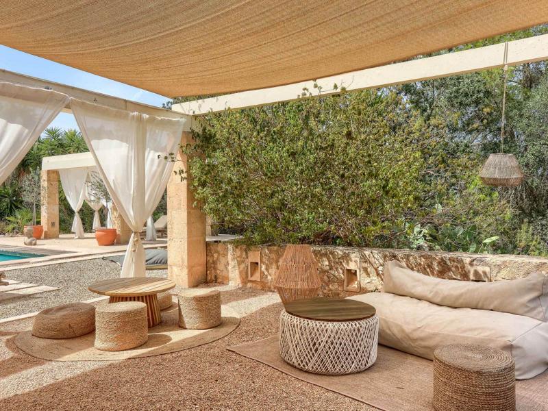 Private Villa with Guest Houses , 
