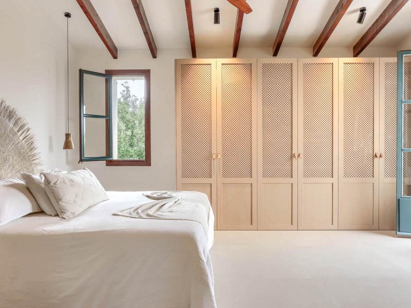 Private Villa with Guest Houses , 