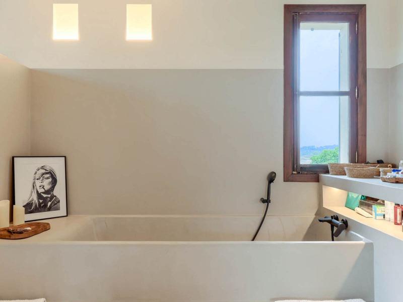 Private Villa with Guest Houses , 