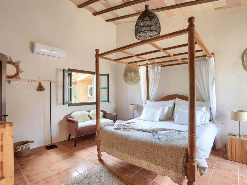 Private Villa with Guest Houses , 