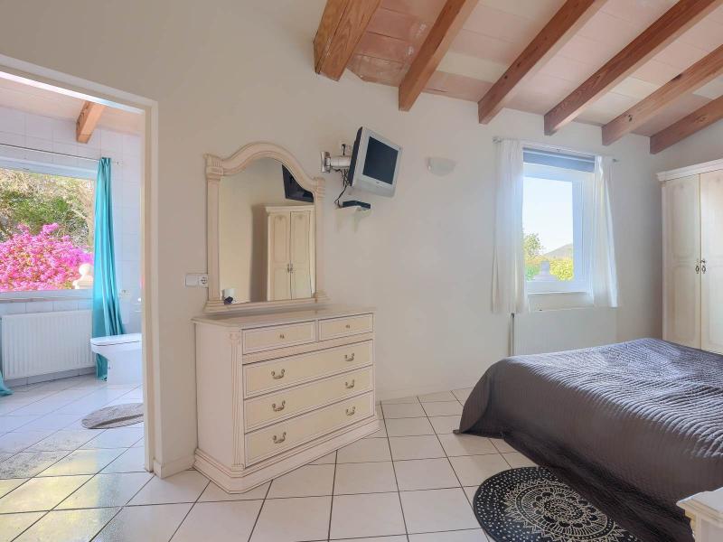 Country house for sale in Llucmajor , 