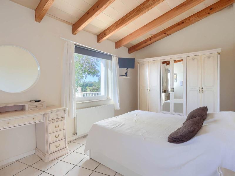 Country house for sale in Llucmajor , 