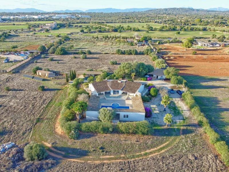 Country house for sale in Llucmajor , 
