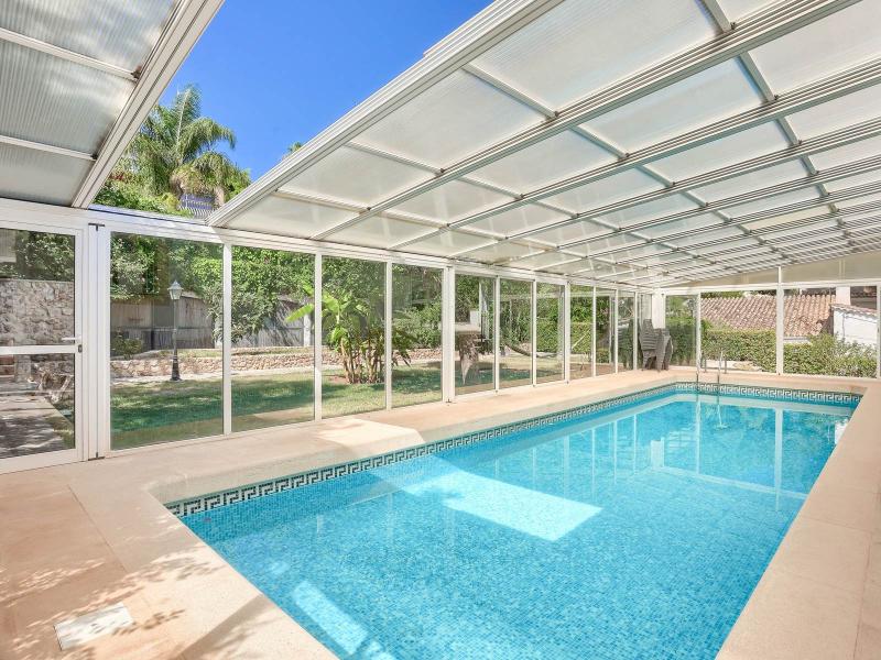 Villa for sale in Bendinat - , 