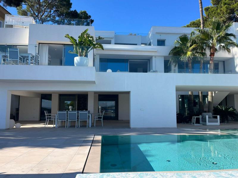 Luxury Beachfront Villa for Sale in Cala Vinyes , Cala Vinyas 