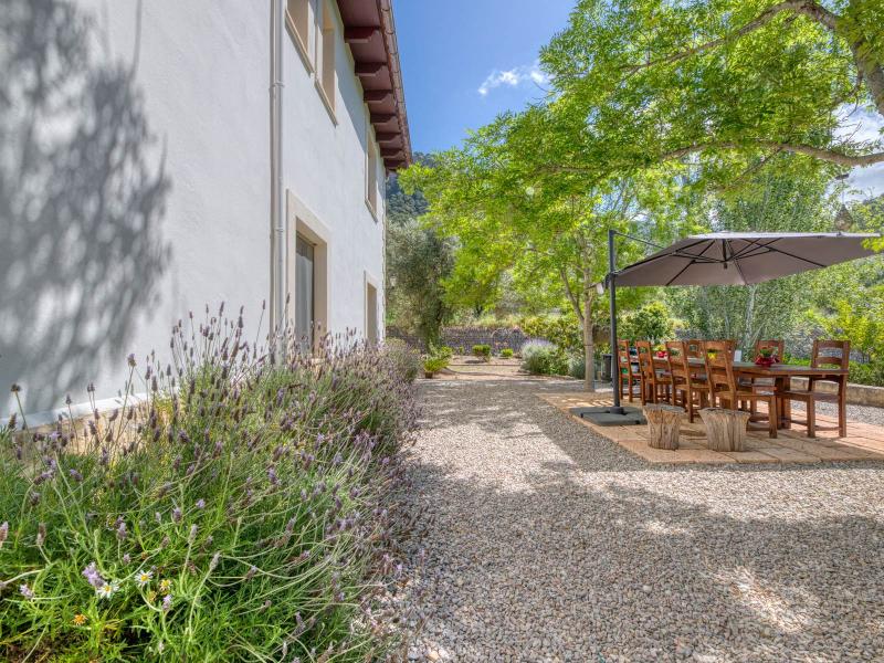 Charming Villa with Mountain Views , Esporles 