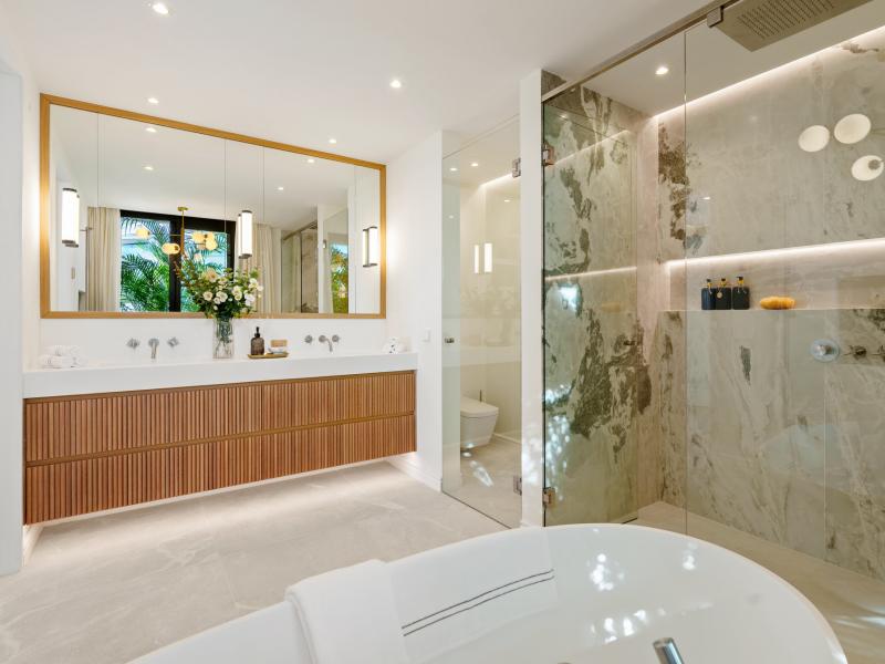 Modern Mediterranean Villa for Sale in La Quinta, Marbella , Benahavis 