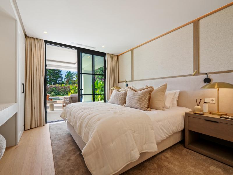 Modern Mediterranean Villa for Sale in La Quinta, Marbella , Benahavis 