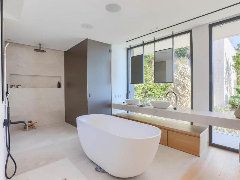 Spectacular Contemporary Villa for Sale in Cala Llamp , Port Andratx 
