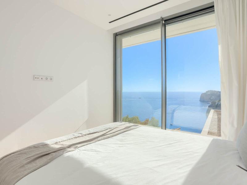 Spectacular Contemporary Villa for Sale in Cala Llamp , Port Andratx 