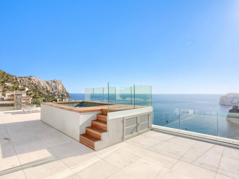Spectacular Contemporary Villa for Sale in Cala Llamp , Port Andratx 