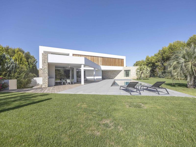 Luxury Villa for Sale on Escorpión Golf Course , Valencia 
