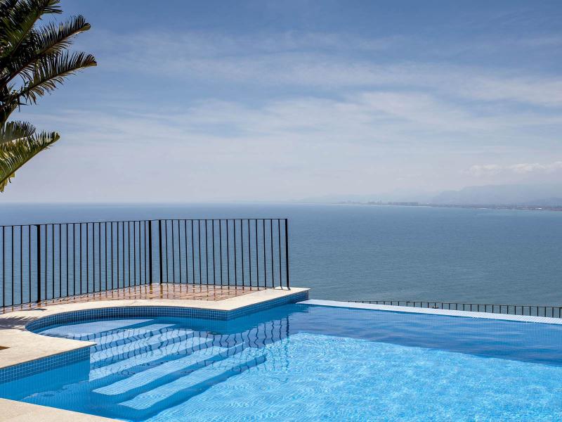 Mediterranean-Style Sea View Villa for Sale , Valencia 