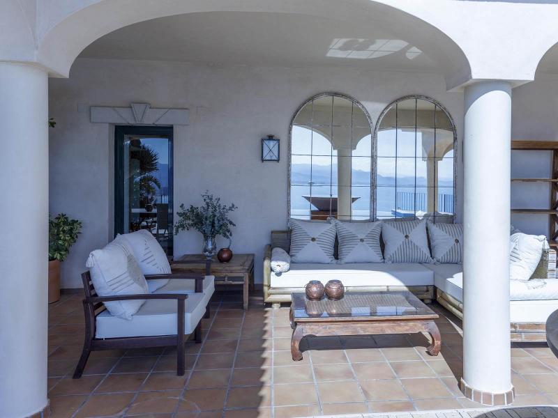 Mediterranean-Style Sea View Villa for Sale , Valencia 