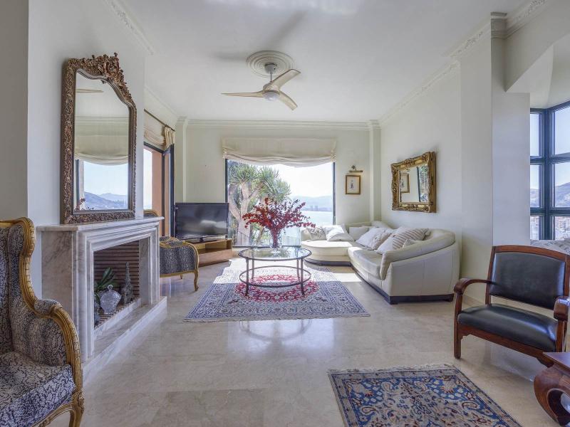 Mediterranean-Style Sea View Villa for Sale , Valencia 