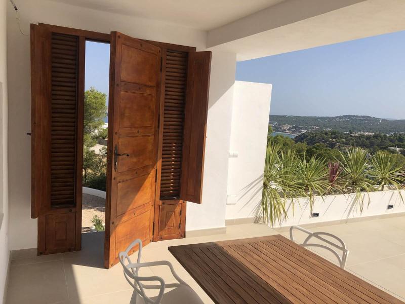 Renovated Luxury Villa for Sale in Cala Molí, Ibiza , Sant Josep de sa Talaia, 