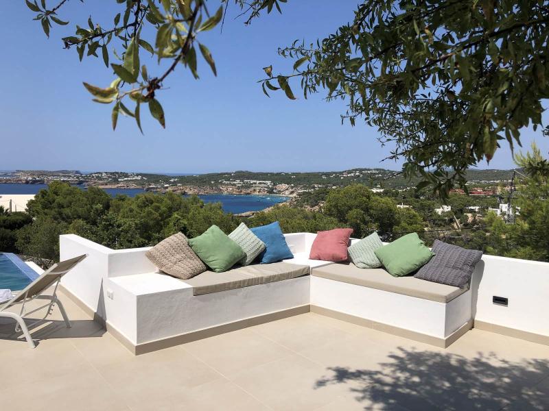 Renovated Luxury Villa for Sale in Cala Molí, Ibiza , Sant Josep de sa Talaia, 