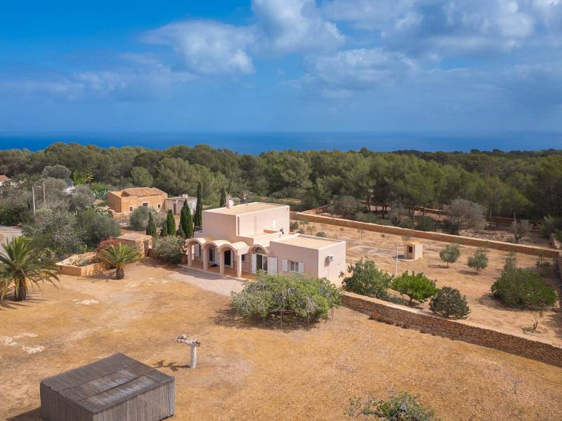 Rustic Luxury House for Sale in Sa Venda de Es Monestir, Formentera , Formentera 