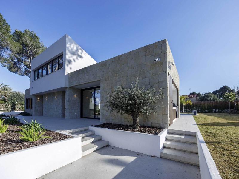 Villa for sale in La Eliana - Valencia , Valencia 
