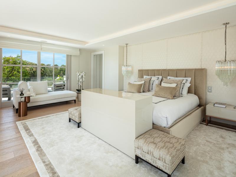 Luxury Villa for Sale in Aloha, Marbella Golf Valley , Nueva Andalucia 