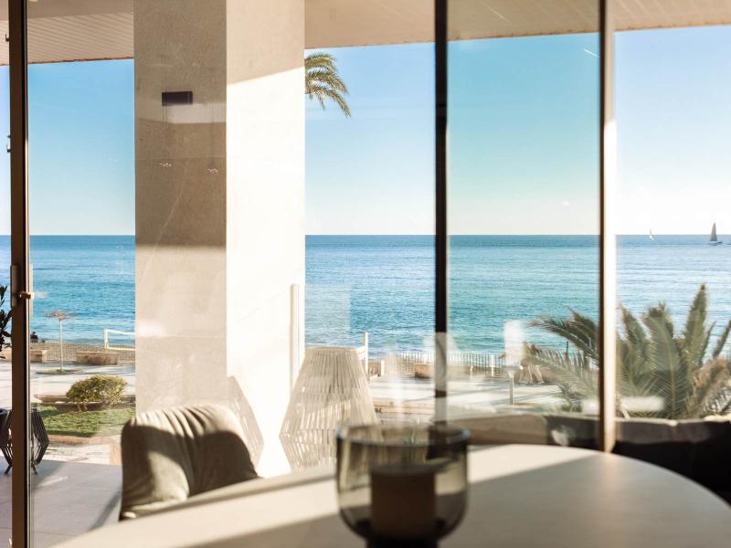 Luxury Seafront Apartment for Sale in Portixol Palma , 