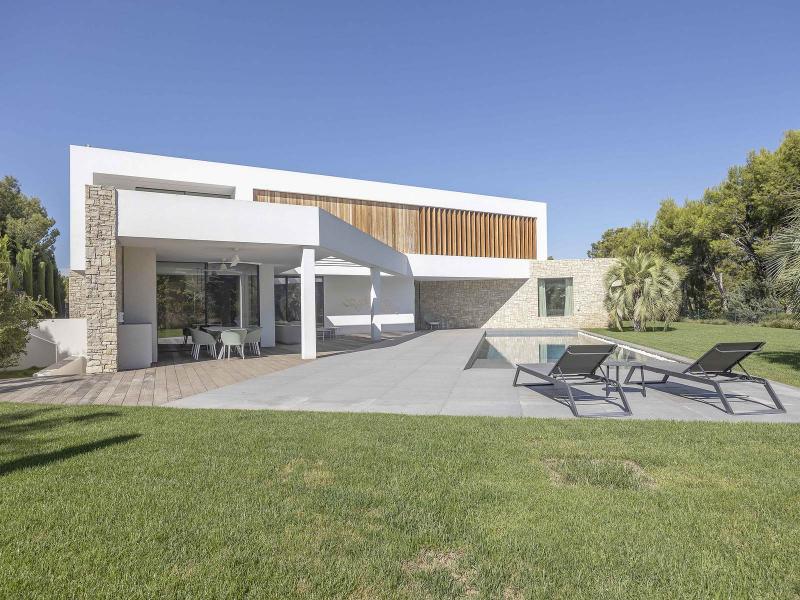 Luxury Villa for Sale on Escorpión Golf Course , Valencia 