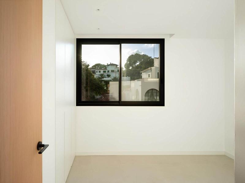 Contemporary Apartment for Sale in Mallorca with Spacious Private Terraces , Palma 