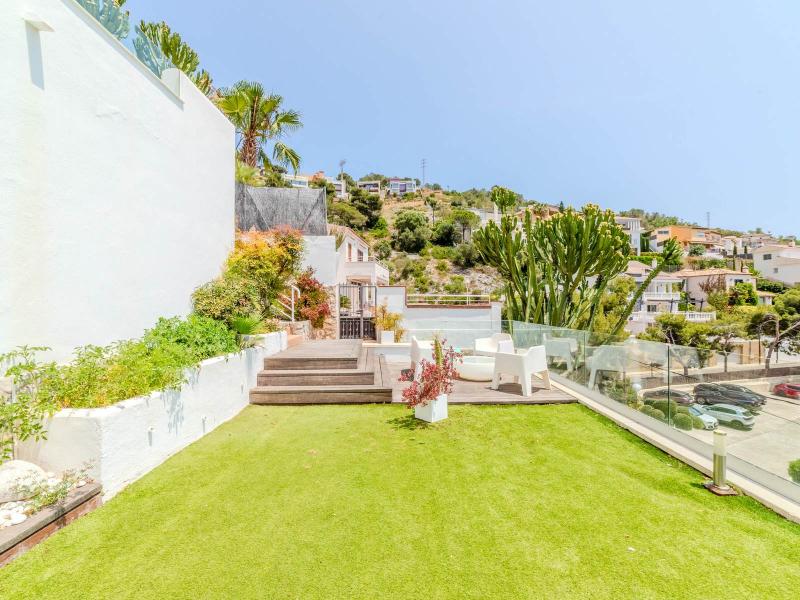 Modern Villa with Panoramic Sea Views in Levantina, Sitges , Sitges 