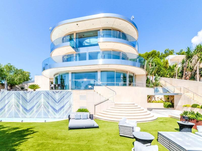 Luxury Villa for Sale in Can Girona , Sitges 