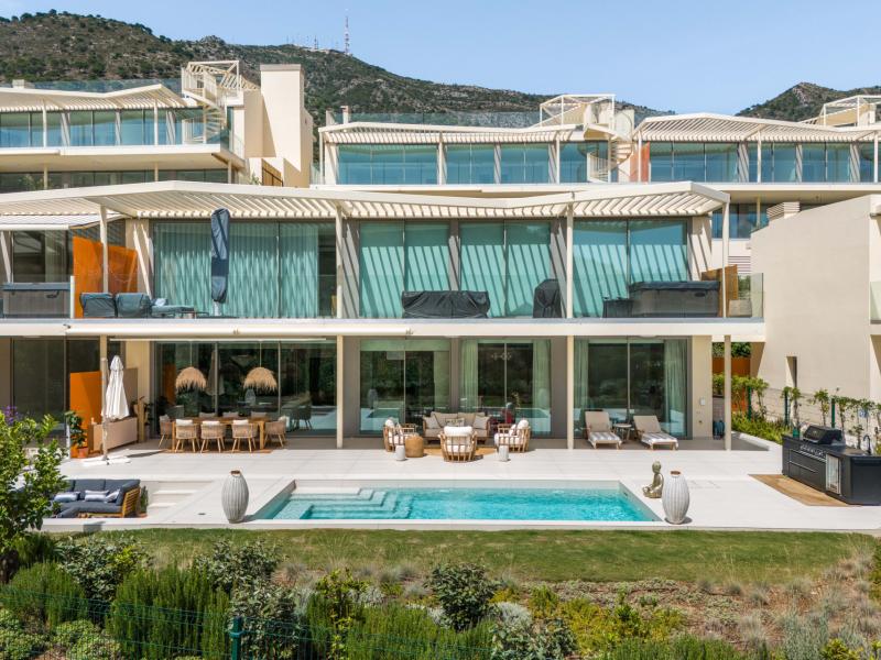 Luxury 3-Bedroom Apartment with Private Pool , Mijas 