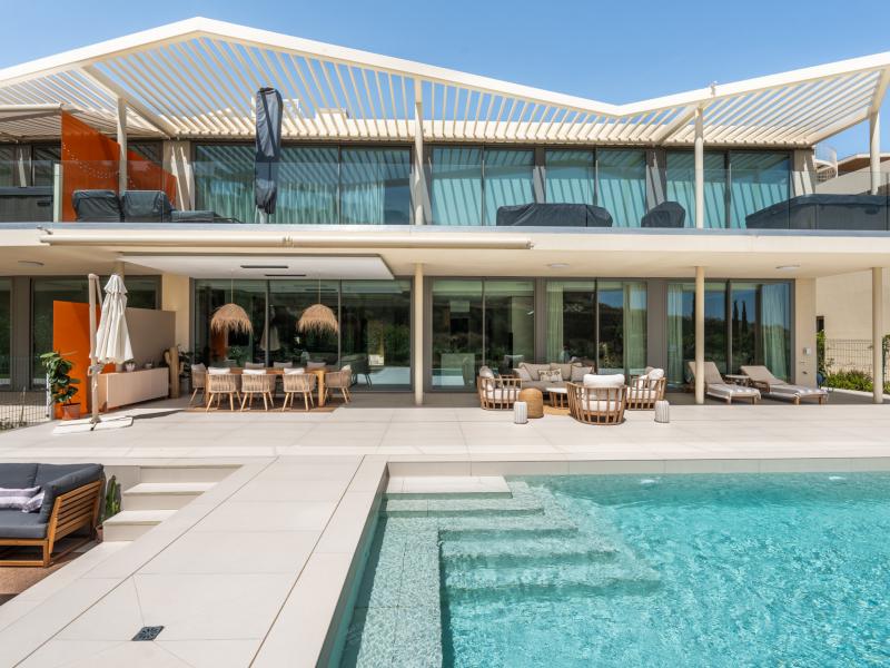 Luxury 3-Bedroom Apartment with Private Pool , Mijas 