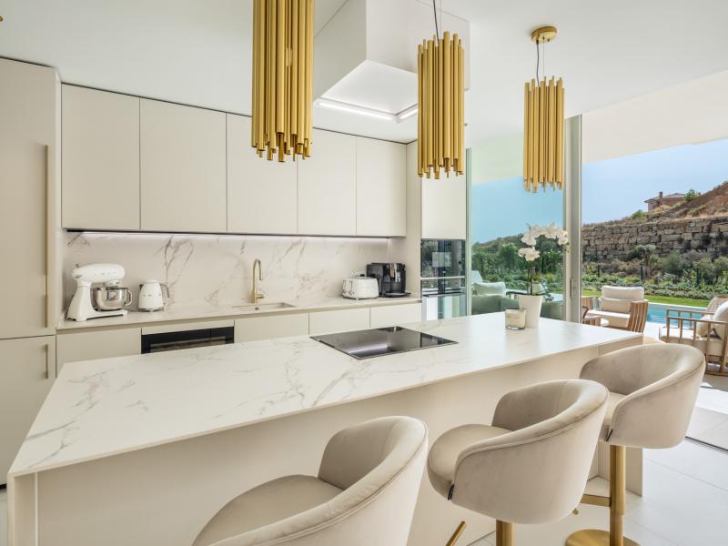 Luxury 3-Bedroom Apartment with Private Pool , Mijas 