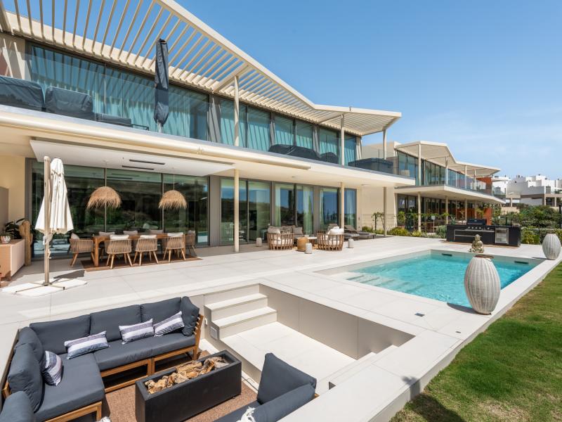 Luxury 3-Bedroom Apartment with Private Pool , Mijas 