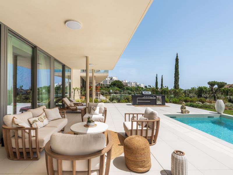 Luxury 3-Bedroom Apartment with Private Pool , Mijas 