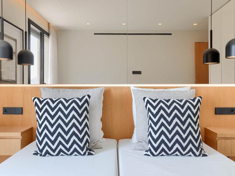 Luxury Seafront Apartments , 