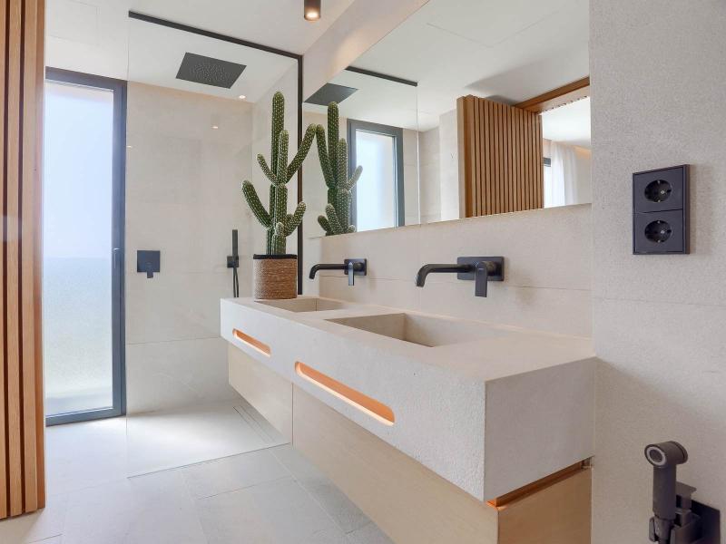 Luxury Seafront Apartments , 