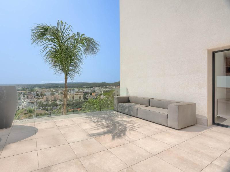 Luxury Seafront Apartments , 