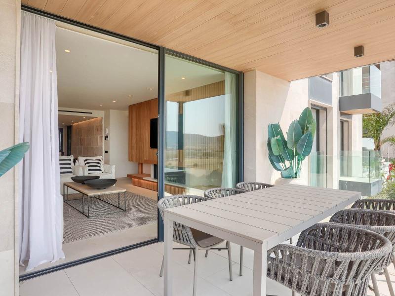 Luxury Seafront Apartments , 
