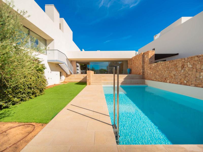 Contemporary Luxury Villa for Sale in Ibiza , Sant Josep de sa Talaia 
