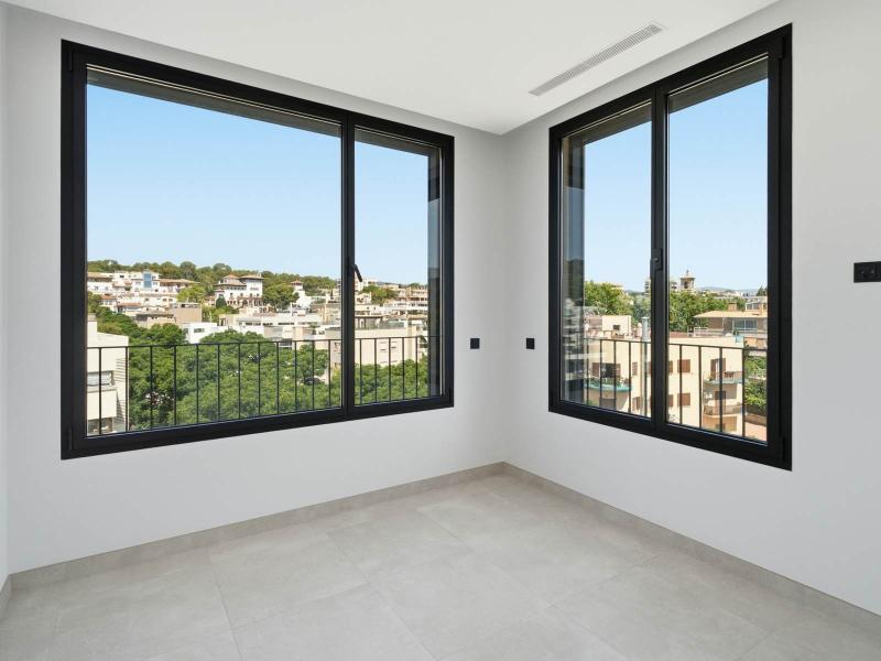 Luxury Penthouse for Sale in Mallorca with Private Rooftop Pool , Palma 