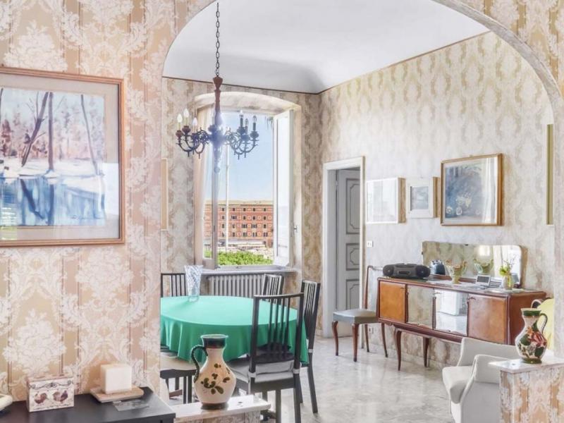 Prestigious Seafront Apartment for Sale , 