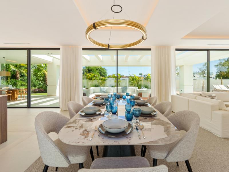Contemporary Luxury Villa for Sale in San Pedro de Alcántara, Marbella , San Pedro 