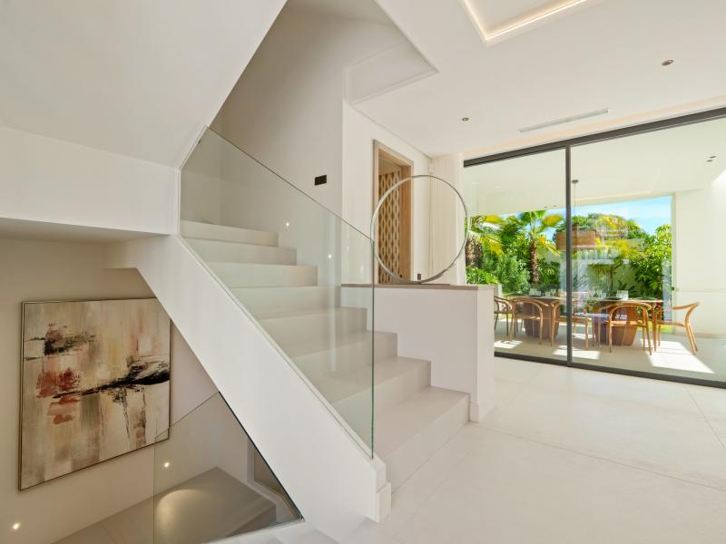 Contemporary Luxury Villa for Sale in San Pedro de Alcántara, Marbella , San Pedro 