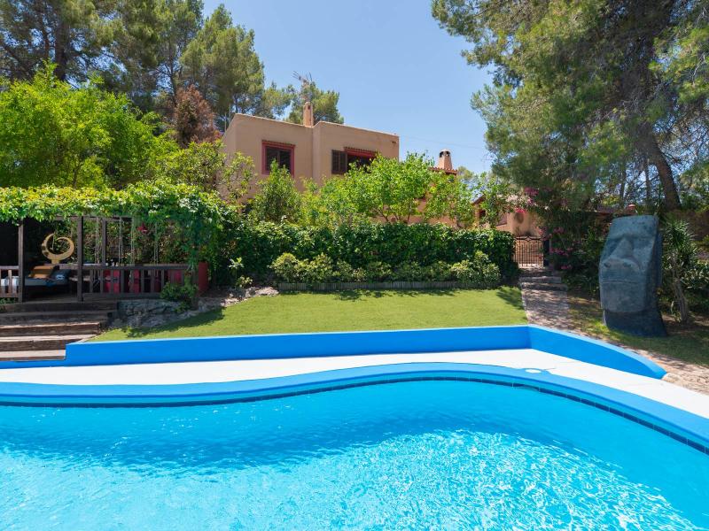 Charming Countryside Villa for Sale in Benimussa, Ibiza , 
