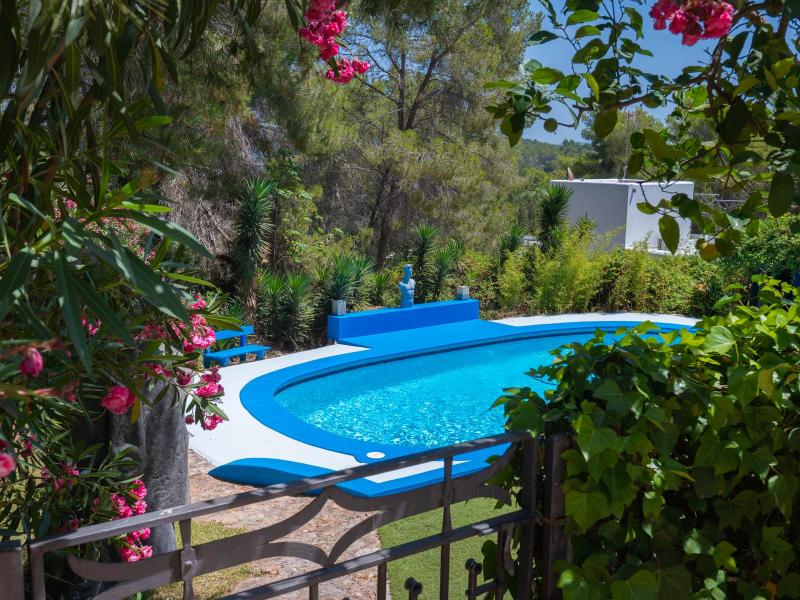 Charming Countryside Villa for Sale in Benimussa, Ibiza , 
