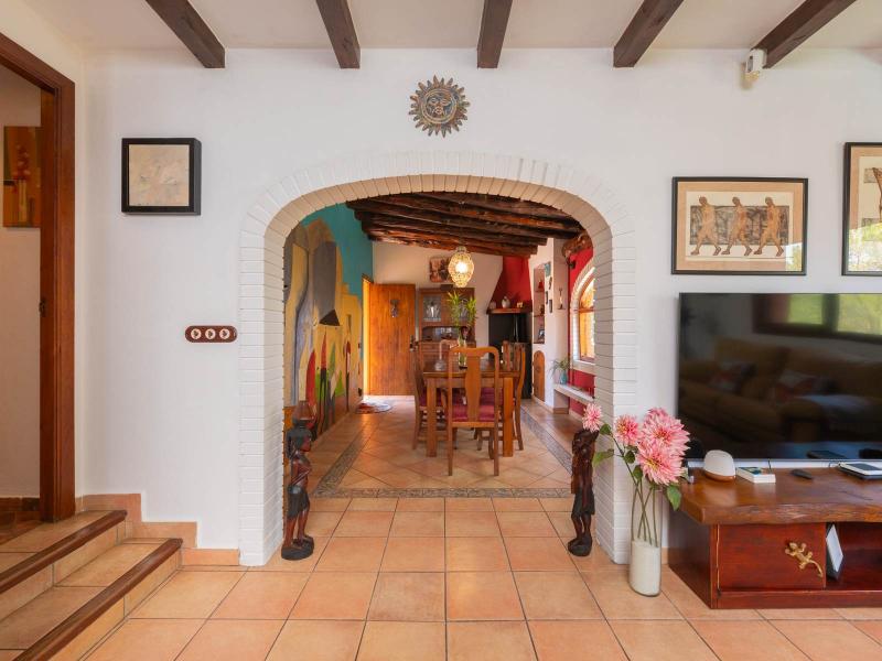 Charming Countryside Villa for Sale in Benimussa, Ibiza , 