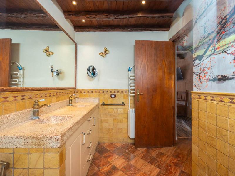 Charming Countryside Villa for Sale in Benimussa, Ibiza , 